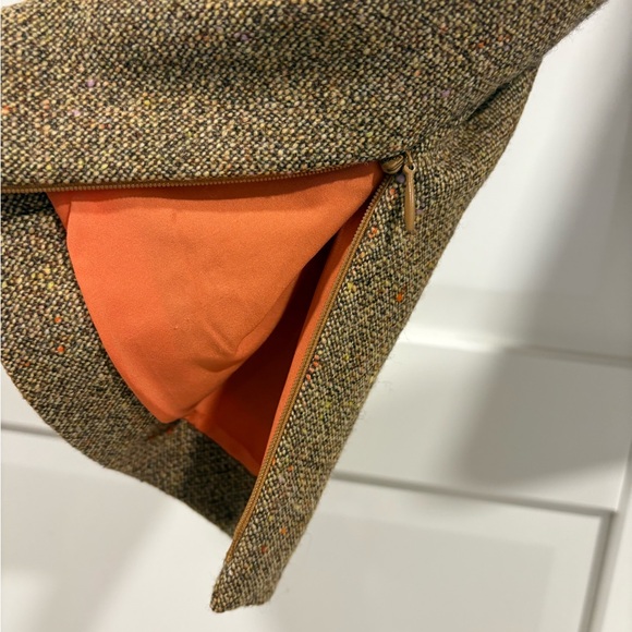 Tahari Petite Jacket and skirt - Picture 8 of 8